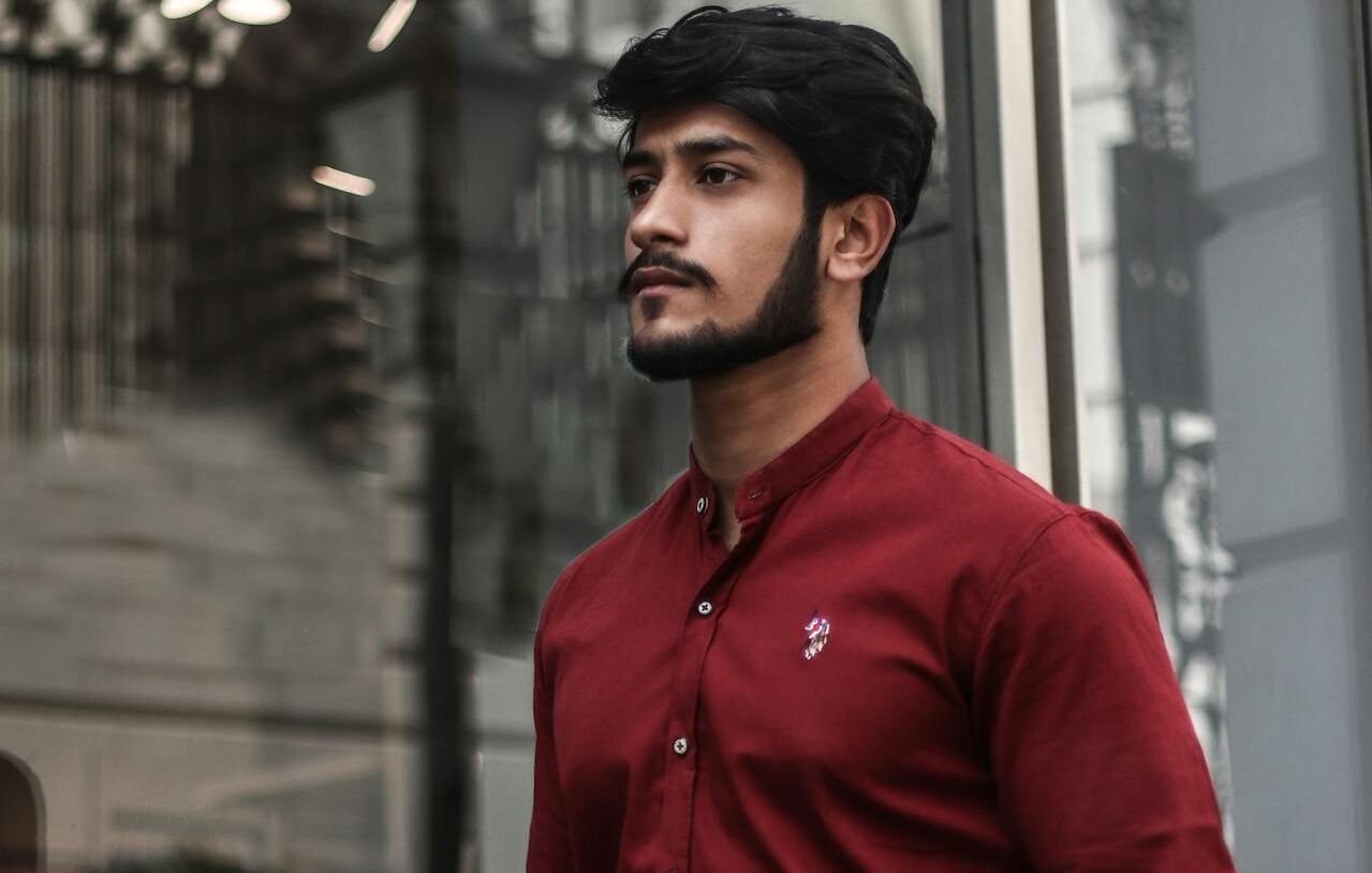 Red Shirt Outfit Ideas Male