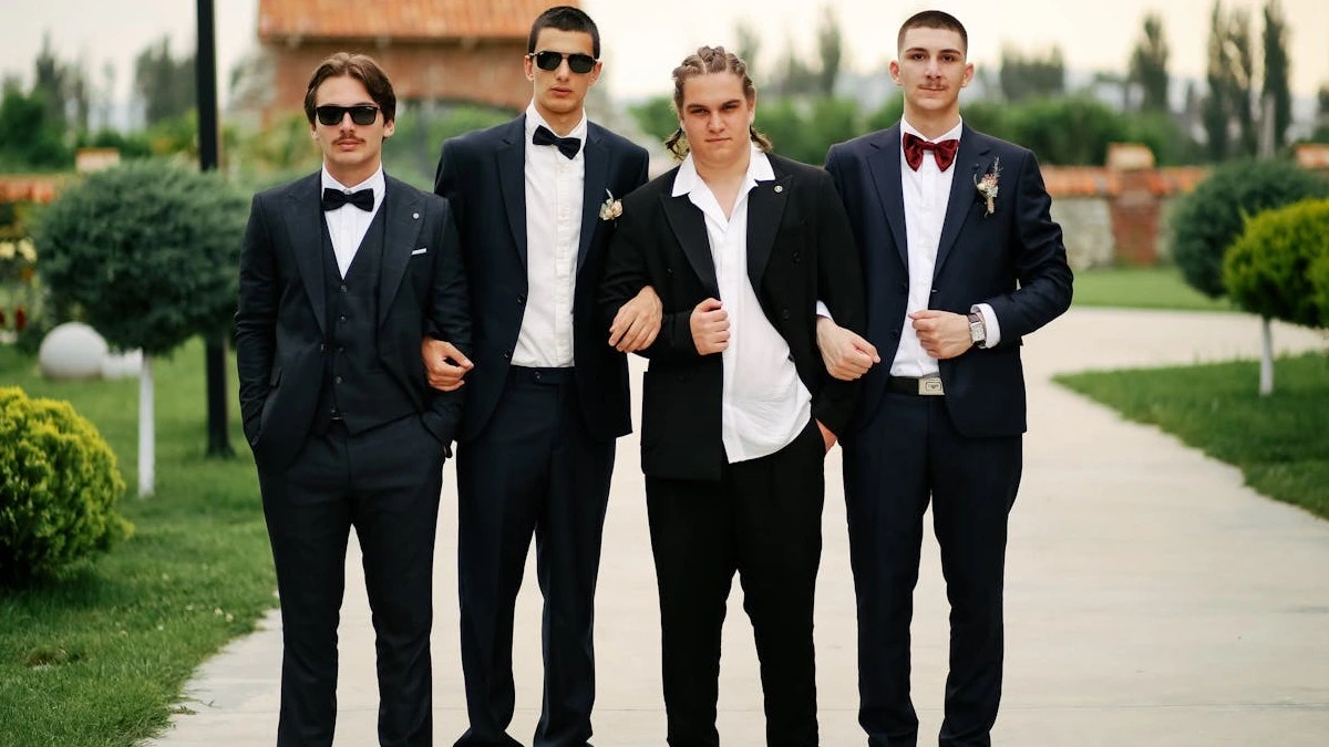 Best Mens Wedding Guest Outfit