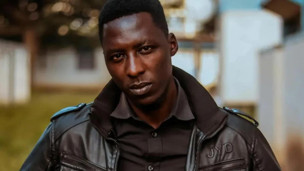 what to wear with black leather jacket male