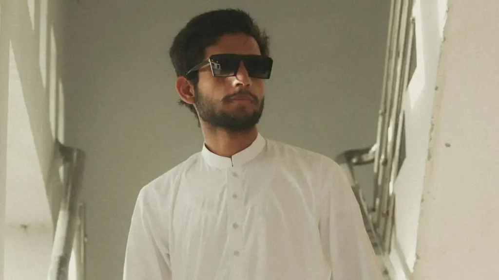 Traditional Indian Summer Outfits For Men